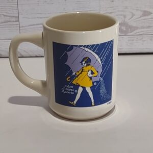 VINTAGE Morton Salt Umbrella Girl 1968 Ceramic Coffee Mug When it Rains It Pours